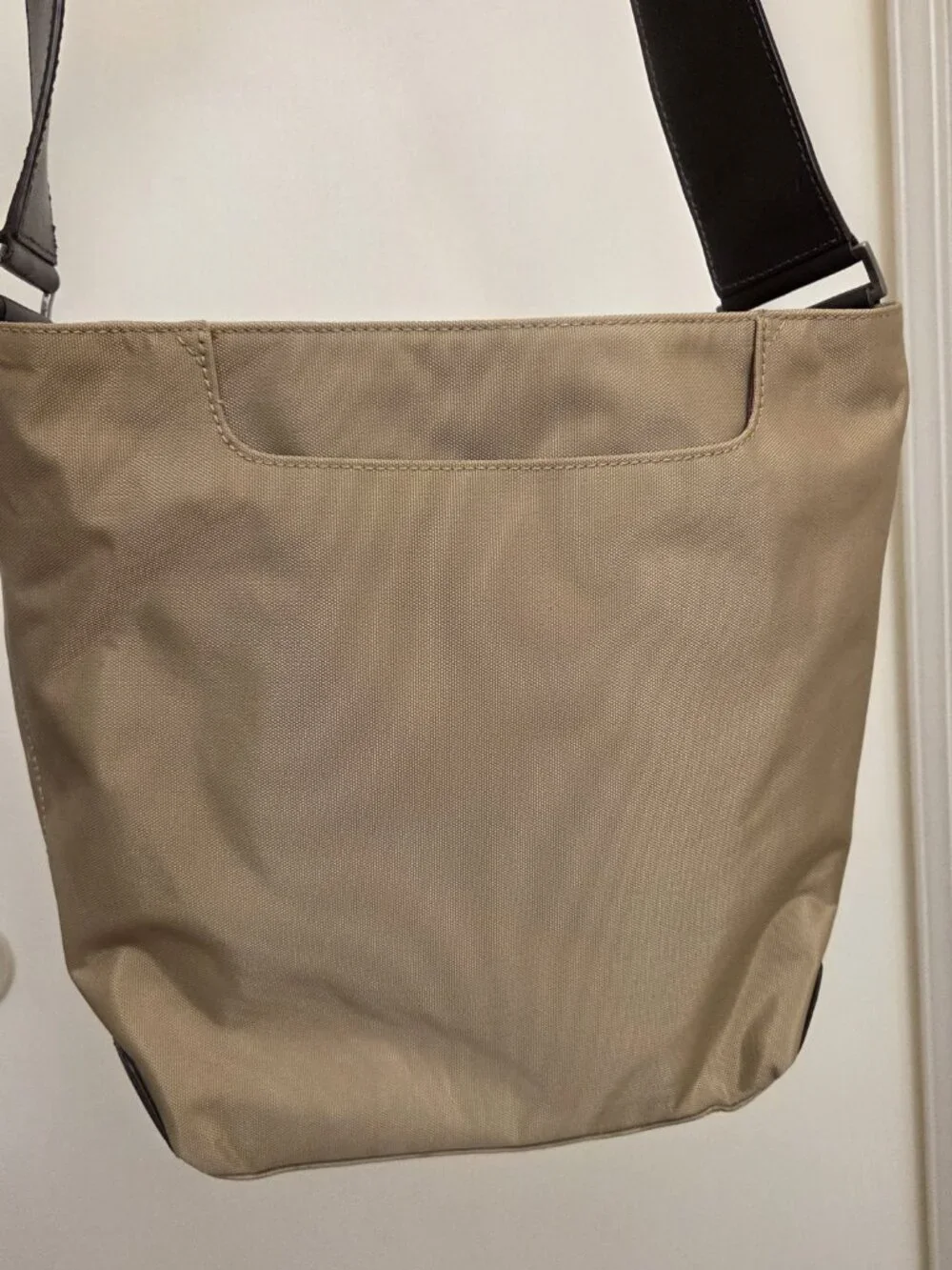 TUMI Cargo Leather Strap Canvas Tote Bag Tan Beige 2 Pockets Keyholder Zip